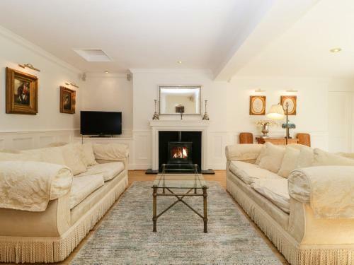 West Lodge Garden Suite