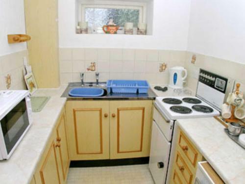 2 Church Hill Cott