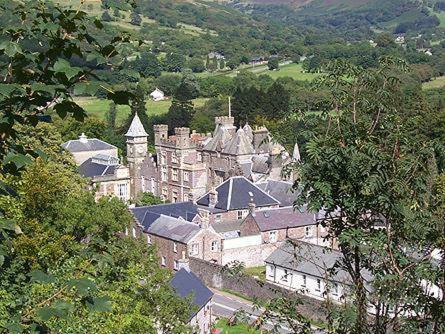 Hotel Craig-y-nos Castle