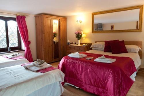 Hostal Pentre Riding Stables