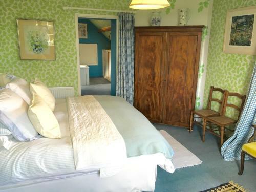 Bed & Breakfast Cotswolds Mine Hill House