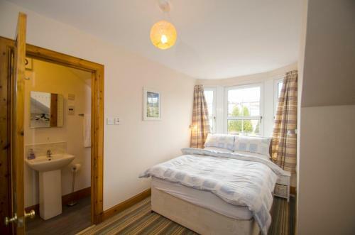 Hostal Knight's Rest Guest House