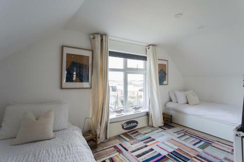 Fairlight - Charming Coastal Home On The Beach
