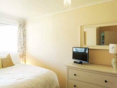 Sea View 3 Bedroom Seaside Property