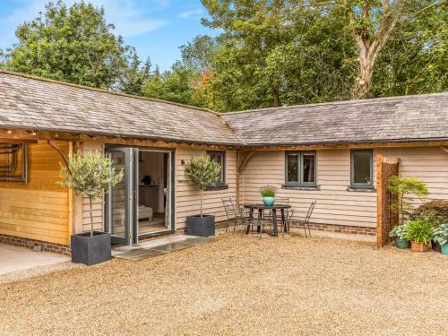 Pass The Keys Delightful 2bed Lodge In Downland Village