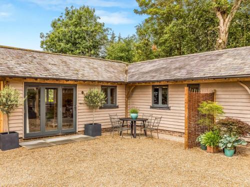 Pass The Keys Delightful 2bed Lodge In Downland Village