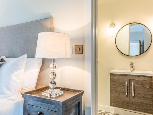Pass The Keys Delightful 2bed Lodge In Downland Village