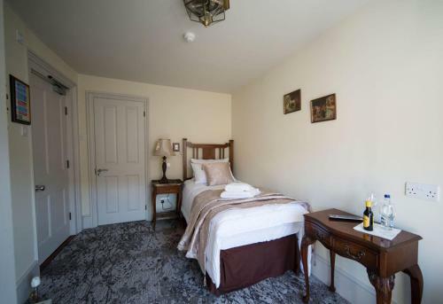 East Walls Hotel