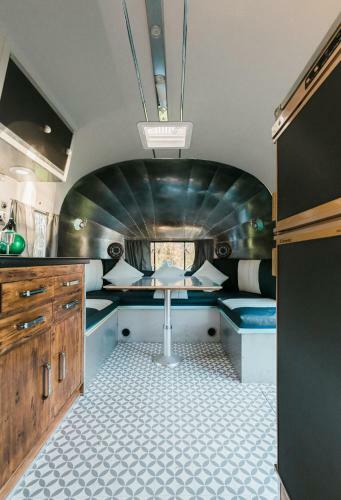 Silver Airstream Glamping & Rental