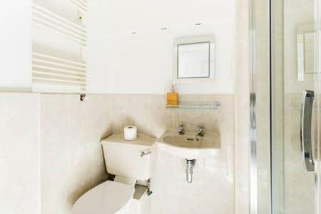 Regency Apartment - Private Entrance & Courtyard