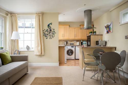 Bibury Cottage - Cheltenham