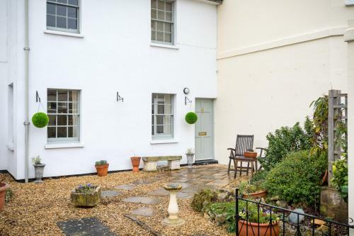 Bibury Cottage - Cheltenham