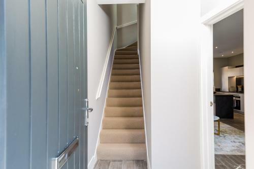 Elizabeth Mews - By Luxury Apartments