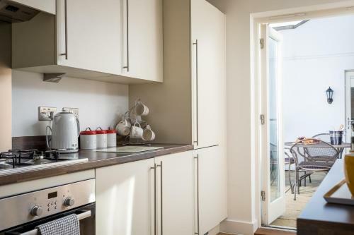 Luxury Three Bedroom Town Centre Apartment