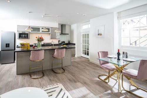 Elizabeth Flat 5 - By Luxury Apartments