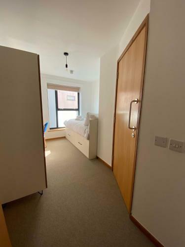 Posada Regency Hall Smart Cheltenham Ensuite Rooms D