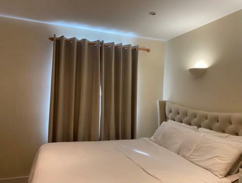 Remarkable 2-bed Apartment In Cheltenham