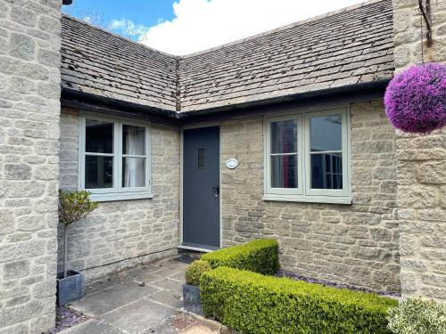 Derrybrook Cottage, Twin Or Superking