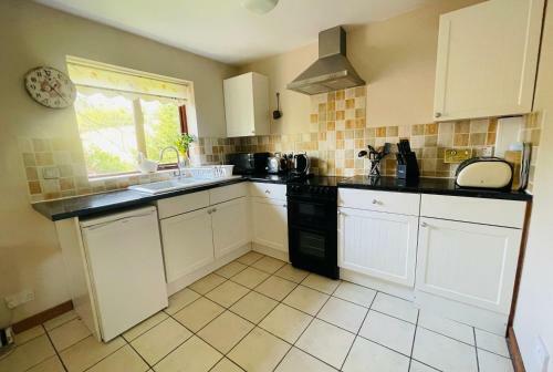 Derrybrook Cottage, Twin Or Superking