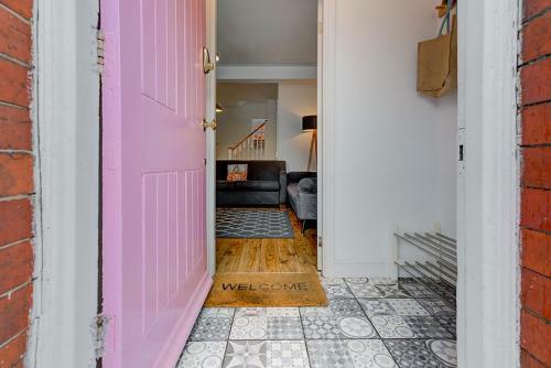 Love Street Cottage