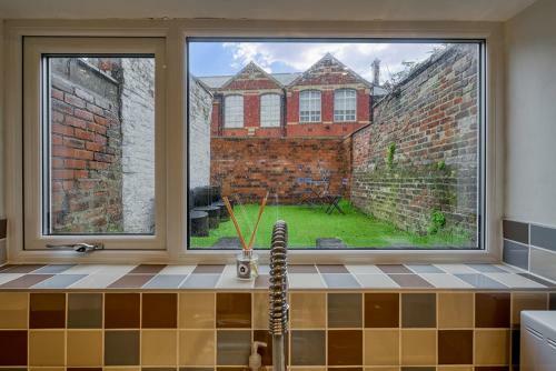 Love Street Cottage
