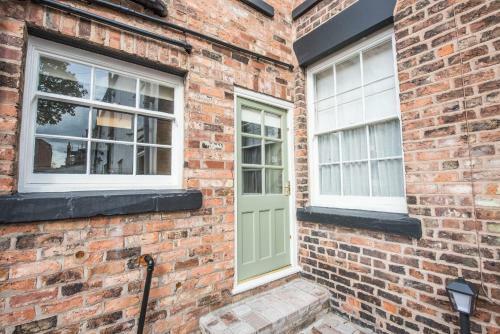 Georgian Terrace, Chester
