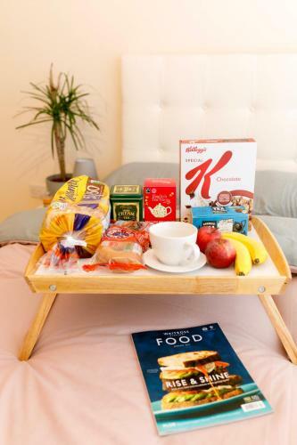 Central Apartment With Free Parking
