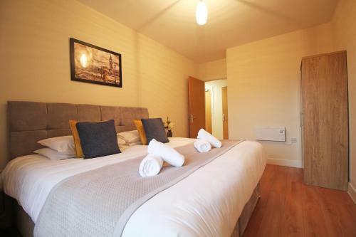 Canal Side Apartment In Chester