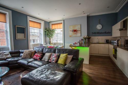 Most Central Luxury Apartment In Chester!