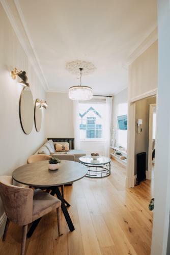 Apartamento Ch1 Boutique Stays - Queen Suite