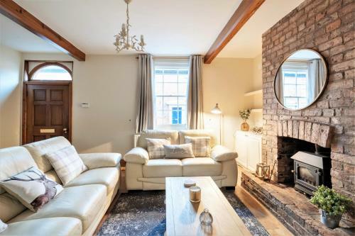 The Cottage In Chester, Sleeps 6 With Free Parking