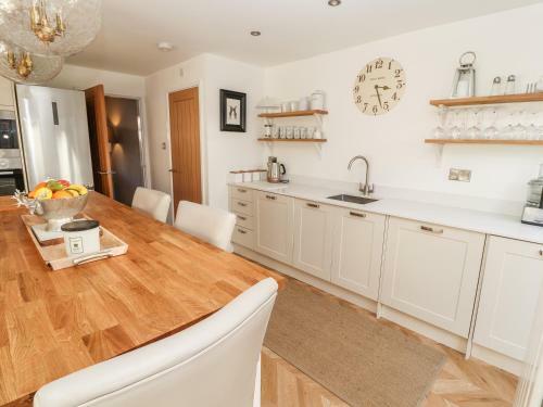 3 Eaton Mews