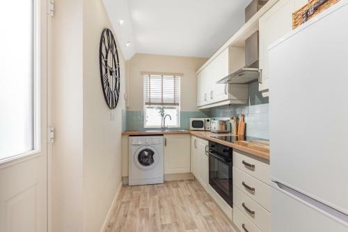 Chester City Centre Cottage, Sleeps 6 With Free Parking
