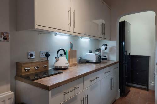 Unique, Characterful 2 Bedroom Home In Chester