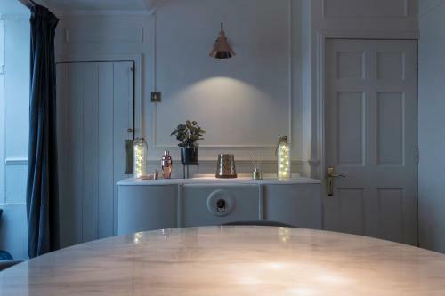 Unique, Characterful 2 Bedroom Home In Chester