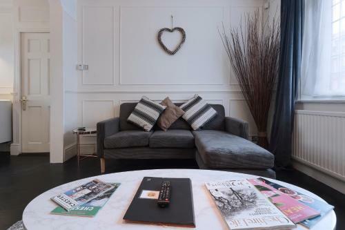 Unique, Characterful 2 Bedroom Home In Chester