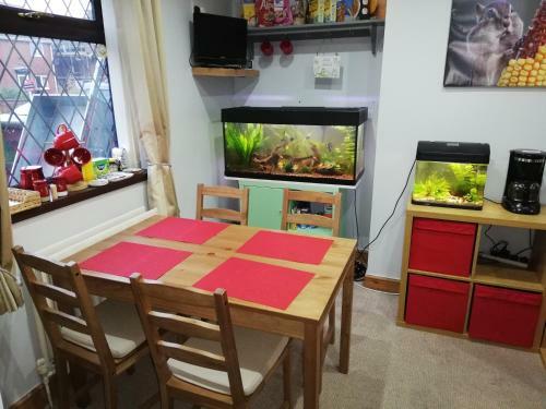 Nice Rooms In Queen House