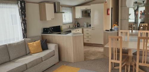 Caravan In The Cotswolds