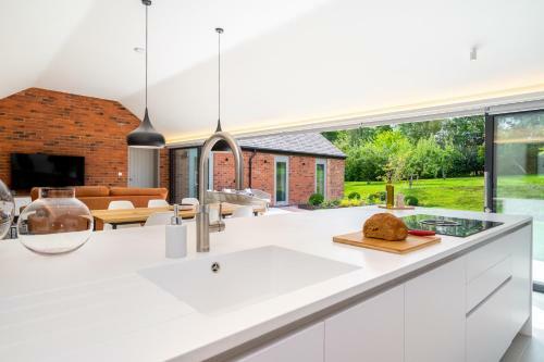 The Barn : Luxury Indoor/outdoor Countryside Bliss