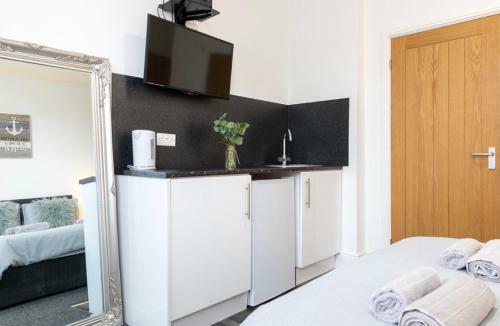 Hostal Megs Island Guest House