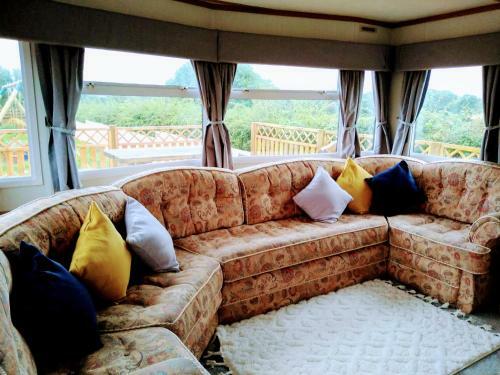 Schrute Ranch Caravan
