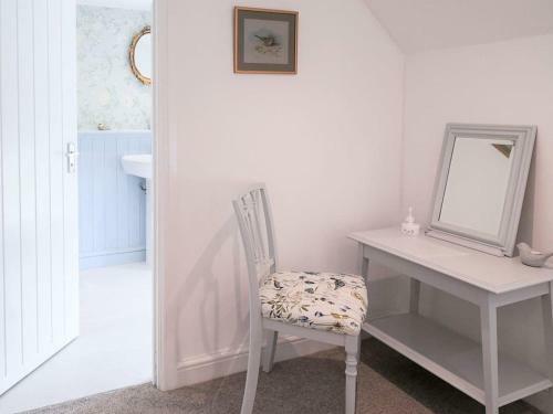 Ivy Thorn Cottage - Uk30114