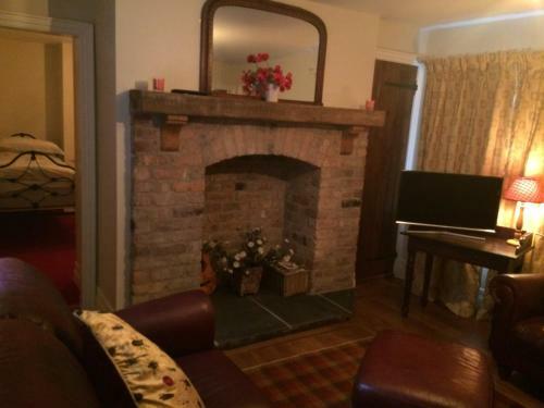 Scarlett Rose Cottage