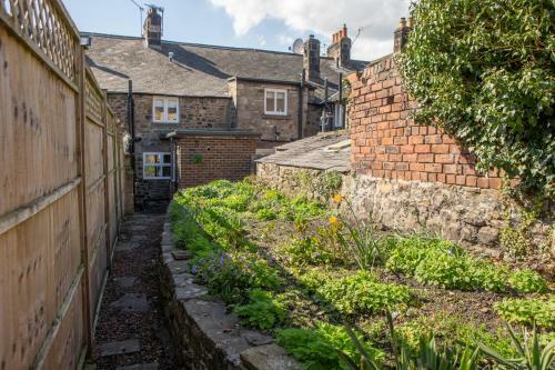 Charming Corbridge Cottage With Garden