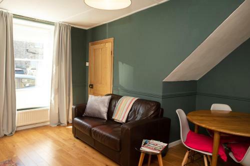 Charming Corbridge Cottage With Garden
