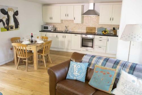 Middle Cottage - Tranquil Cottage Ideal For Walkers