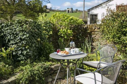 Middle Cottage - Tranquil Cottage Ideal For Walkers
