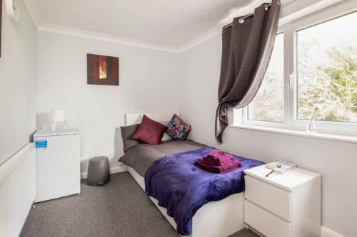 5 Bedroom Apartment Corby Hosted By Costay