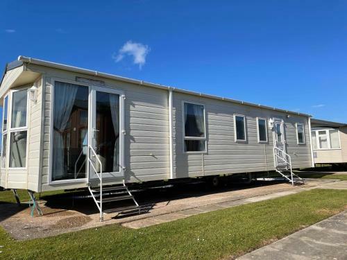 Caravan Retreats