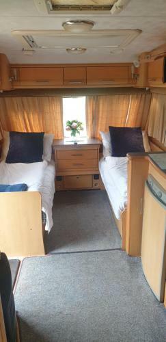 Self Contained Holiday Home Luxury Caravan
